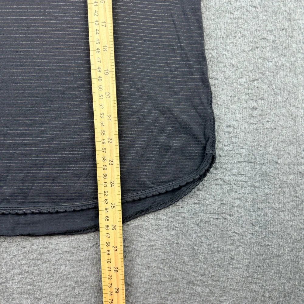 Lululemon Athletica Black Striped Racerback Tank Top Women's Size 6 Activewear‎